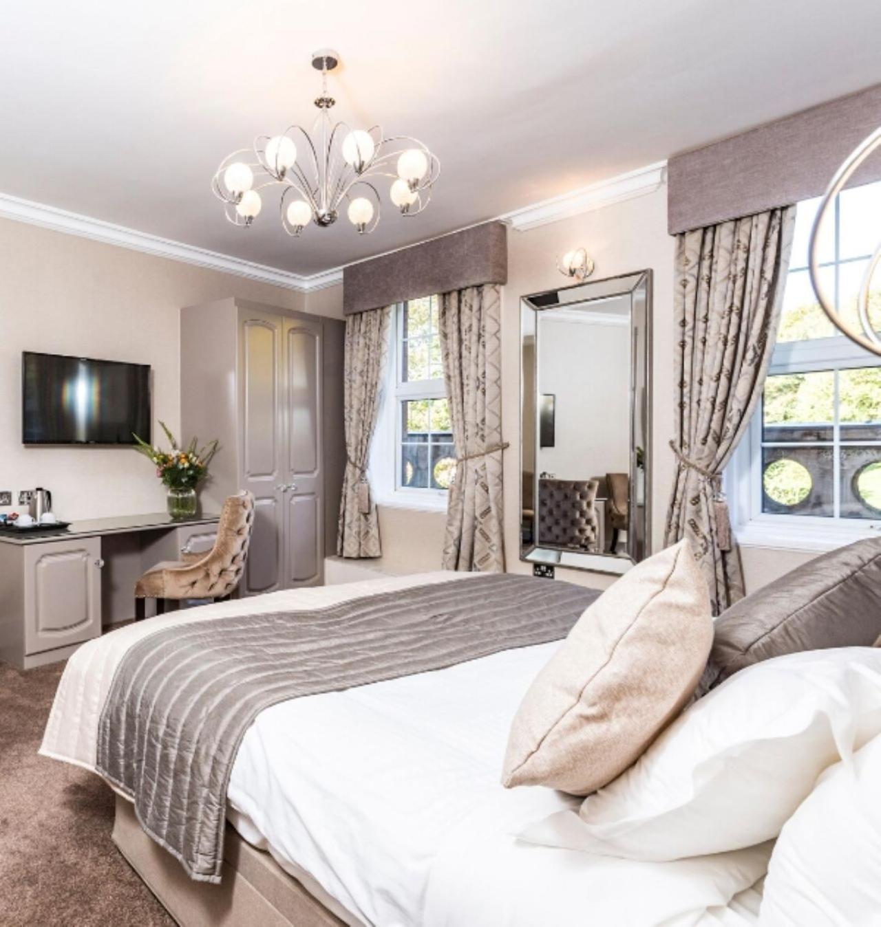 Borough Arms Hotel Newcastle-under-Lyme Εξωτερικό φωτογραφία